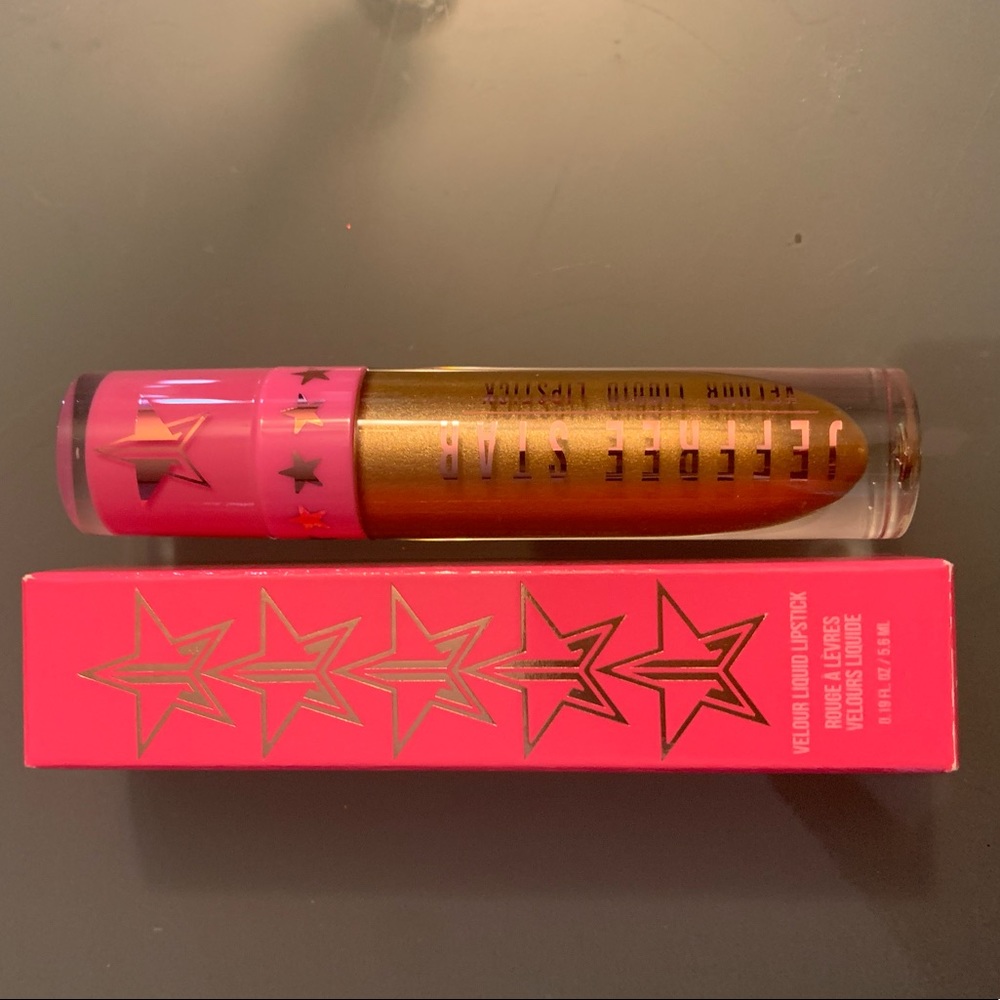 Jeffree Star first class